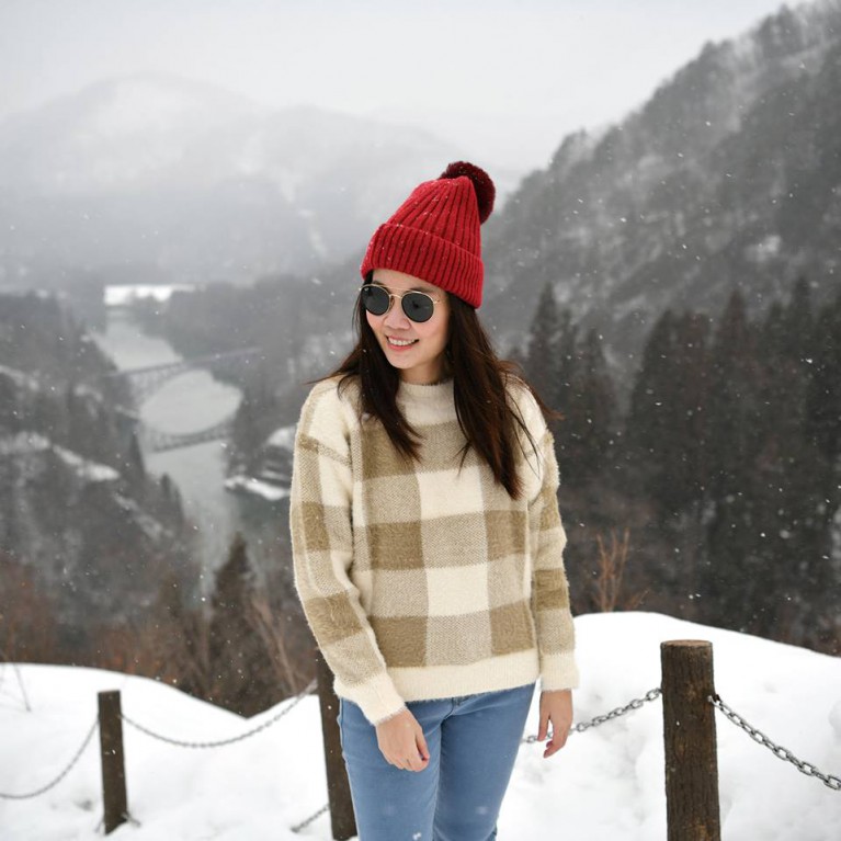 Scot sweater (น้ำตาล/ฟ้า/ชมพู)