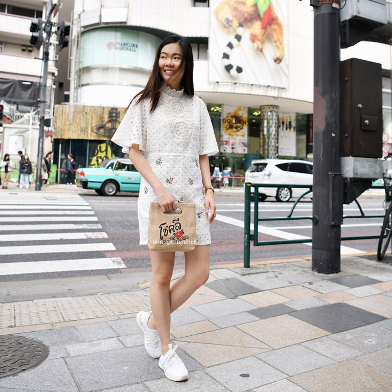 Flower lace dress