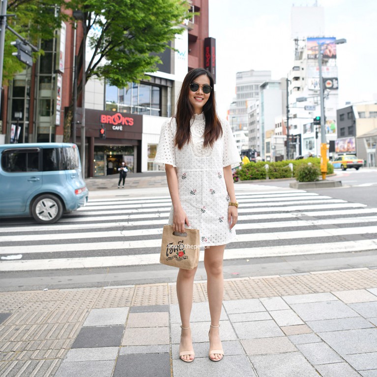 Flower lace dress