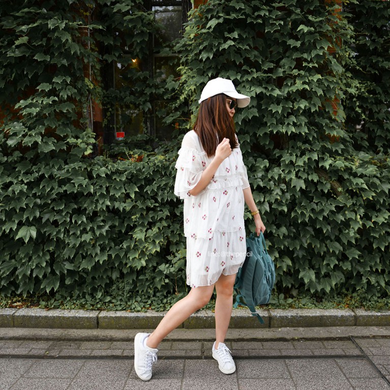 Blossom white dress