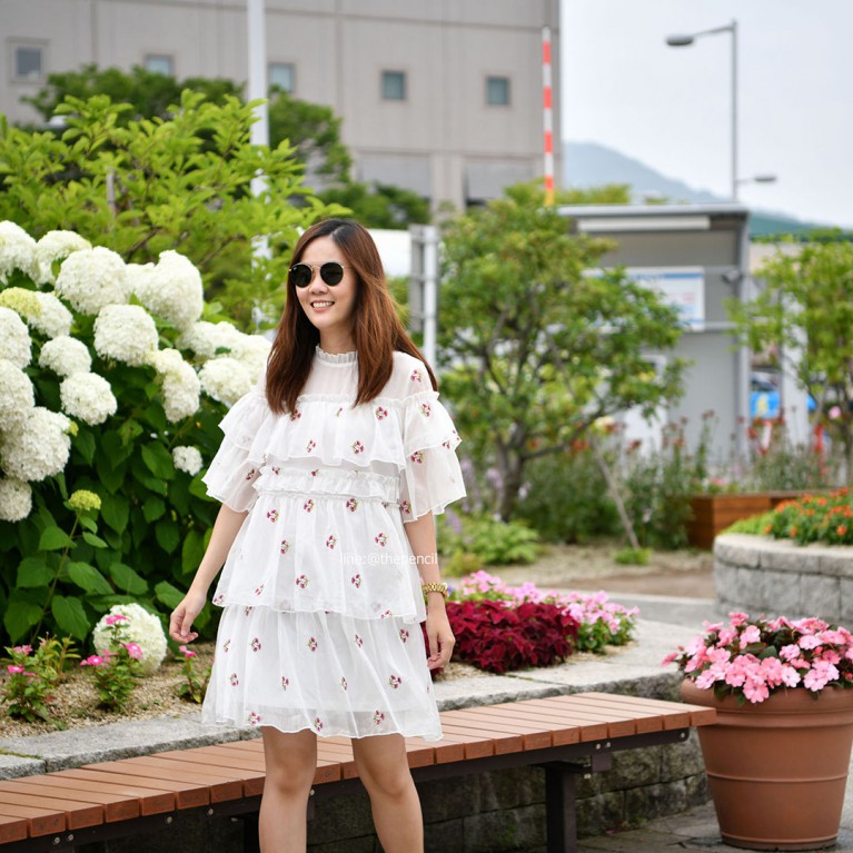 Blossom white dress