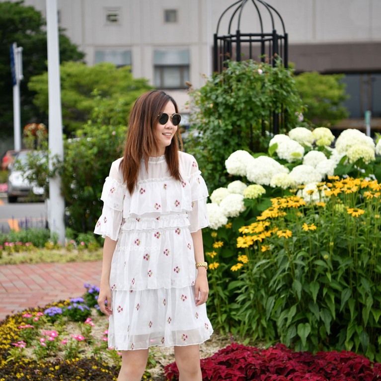 Blossom white dress