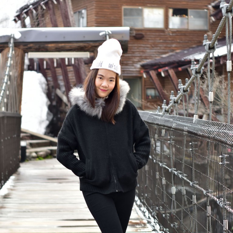 Fur two tone sweater hood
