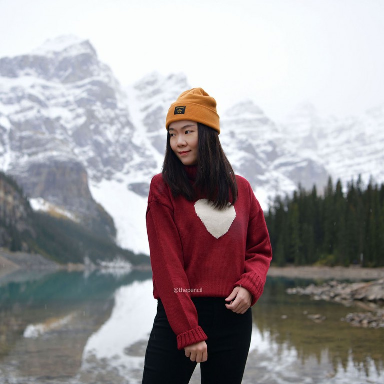One heart sweater
