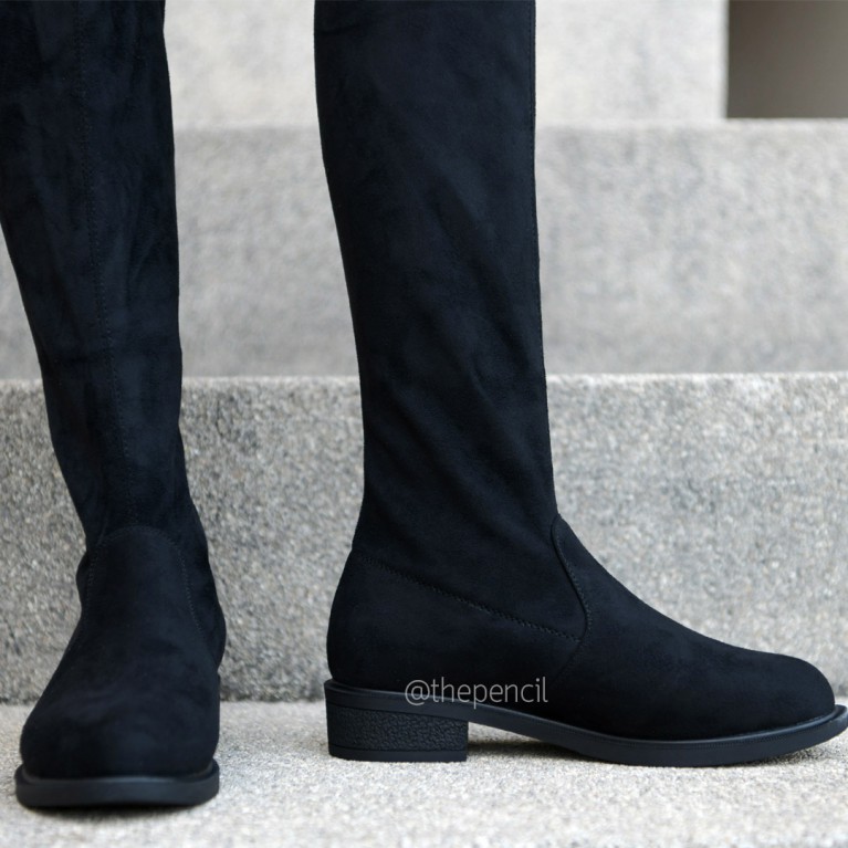 Bowtie boots