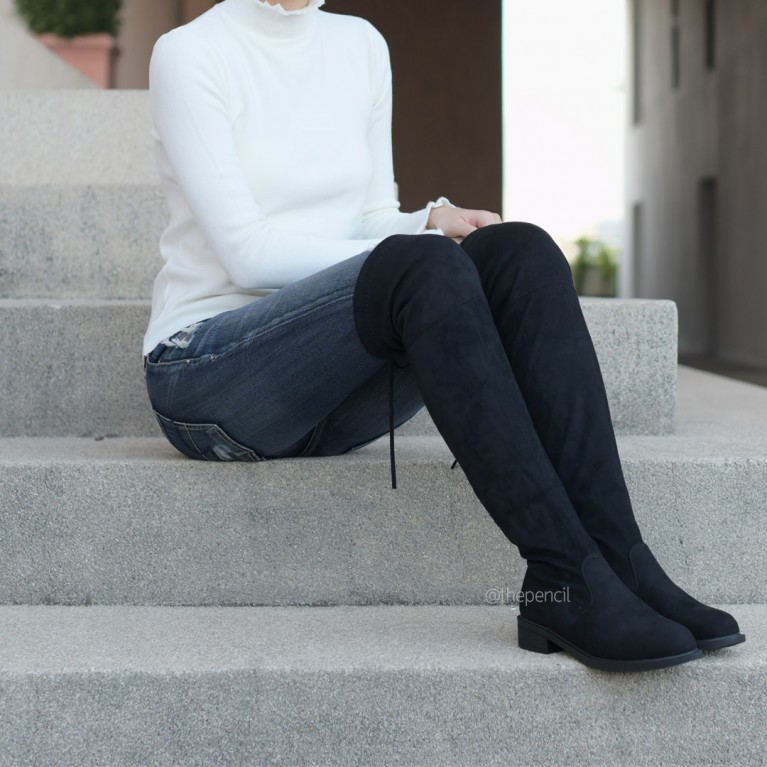 Bowtie boots