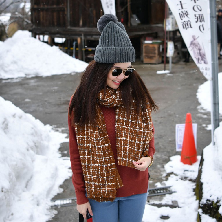 Tweed scarf