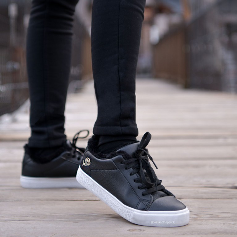 All day warm sneakers