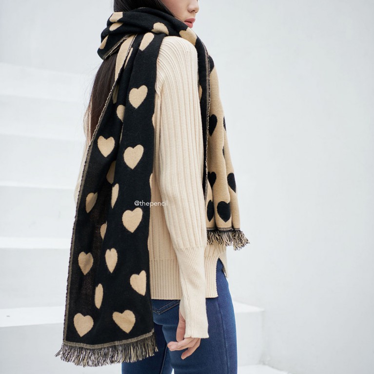 Two tone heart scarf