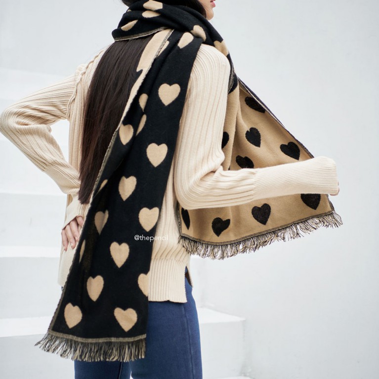 Two tone heart scarf