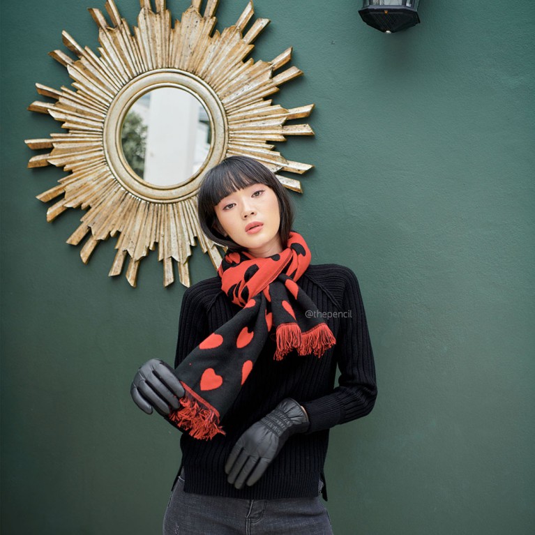 Two tone heart scarf