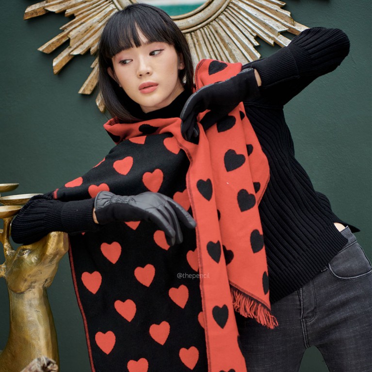 Two tone heart scarf