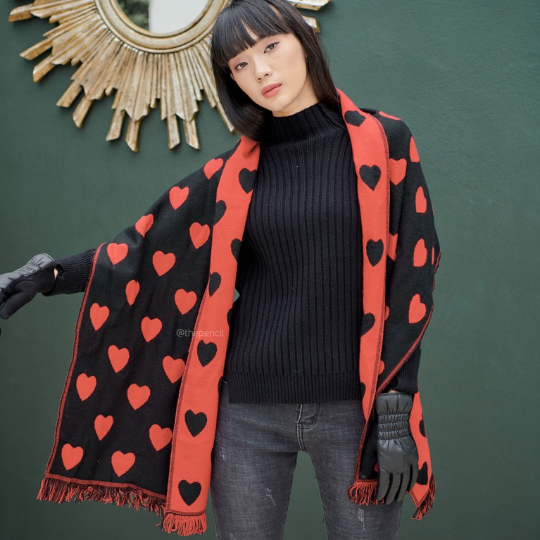 Two tone heart scarf