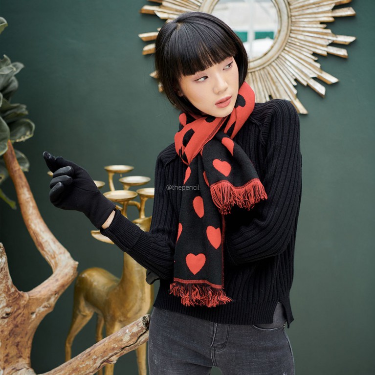 Two tone heart scarf