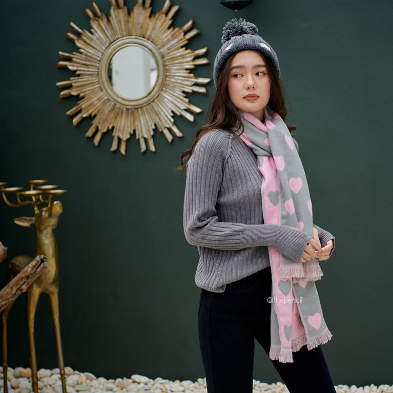 Two tone heart scarf