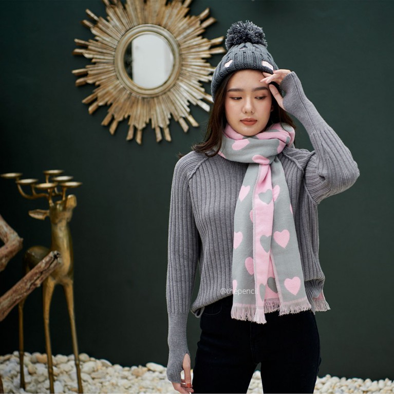 Two tone heart scarf
