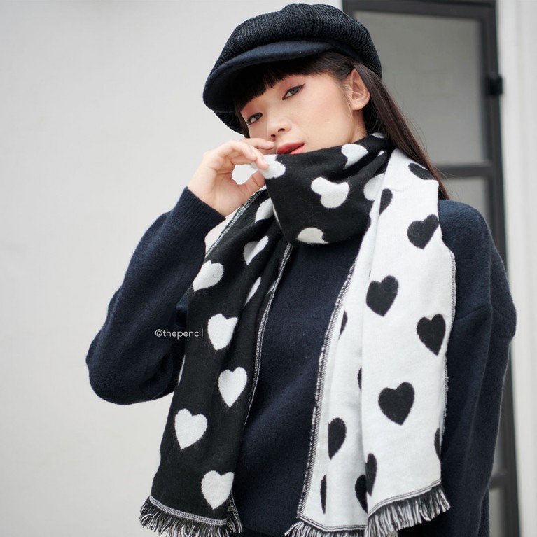 Two tone heart scarf