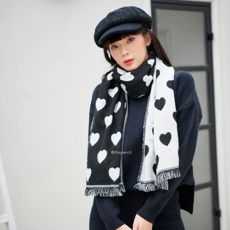Two tone heart scarf