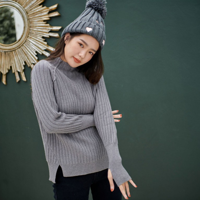 Hand knit sweater 2  (ดำ/ขาว/เทา/ครีม/ฟ้า/ชมพู)