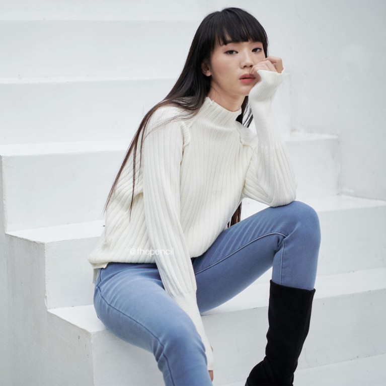 Hand knit sweater 2  (ดำ/ขาว/เทา/ครีม/ฟ้า/ชมพู)