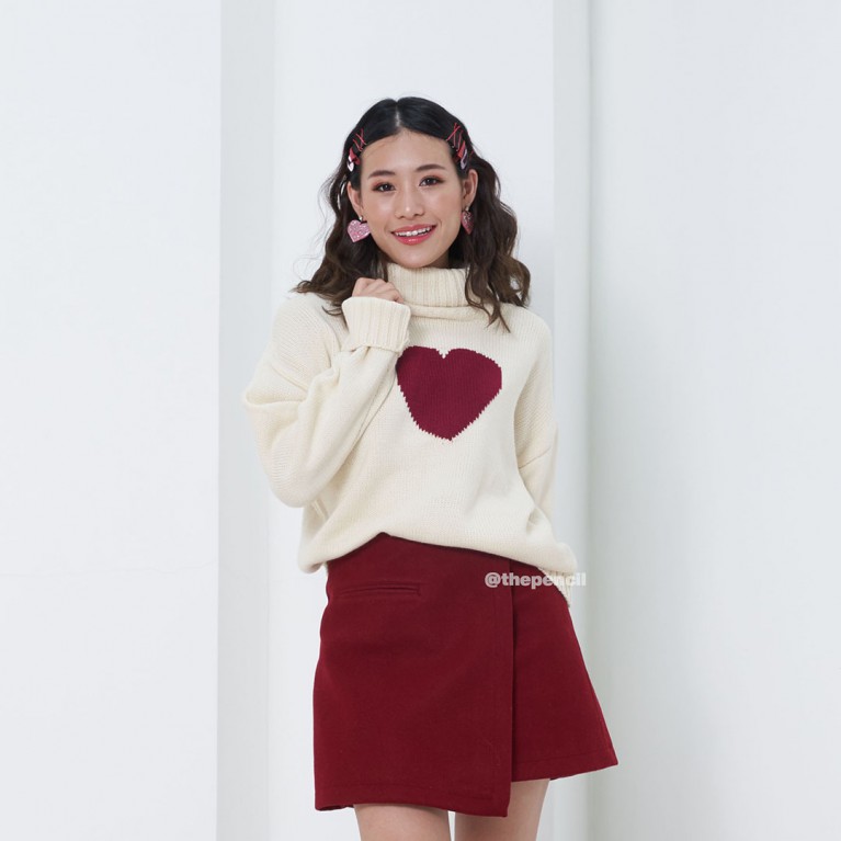 One heart sweater