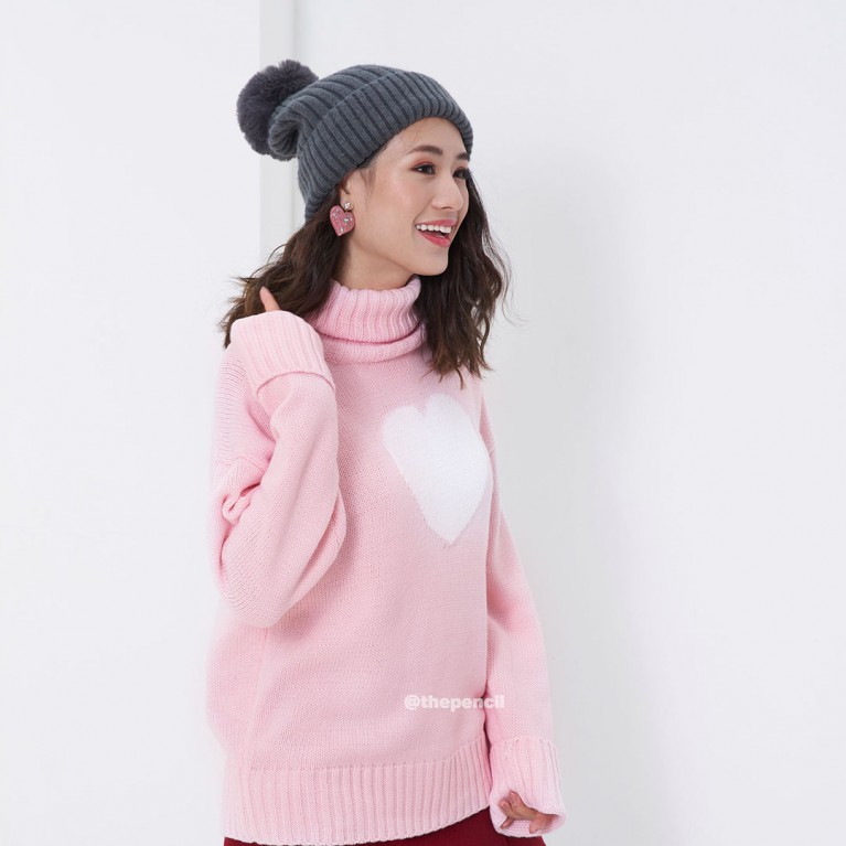 One heart sweater