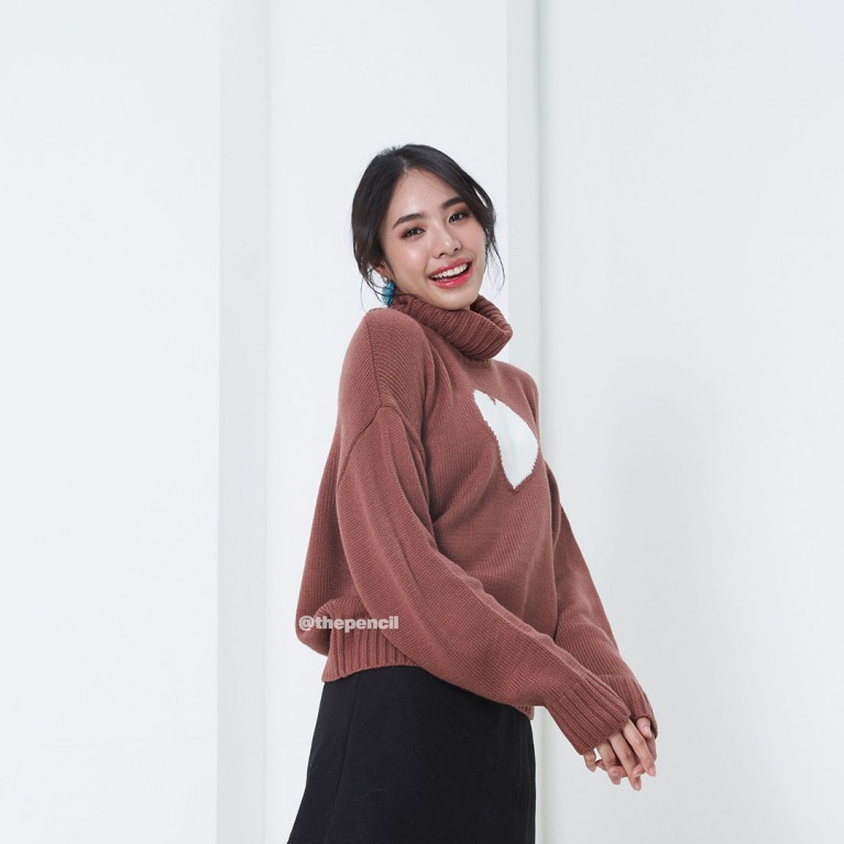 One heart sweater