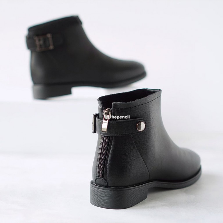Gentle Angle Boots