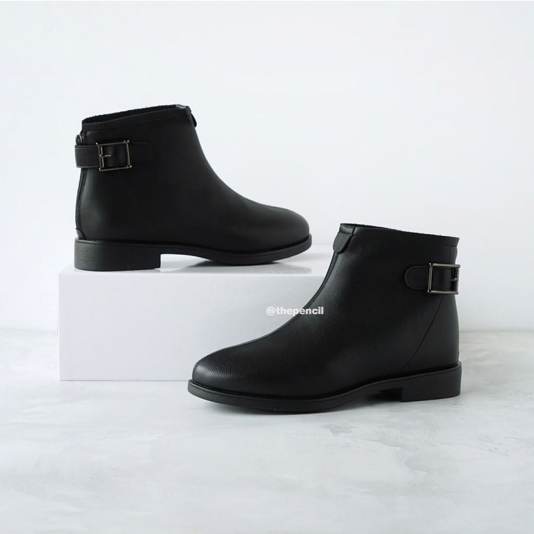 Gentle Angle Boots