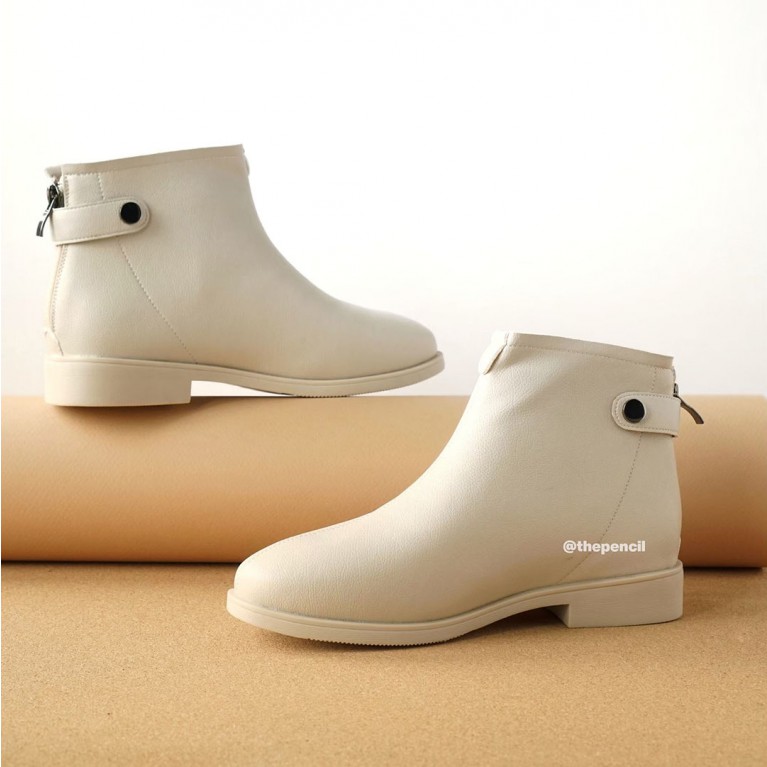 Gentle Angle Boots