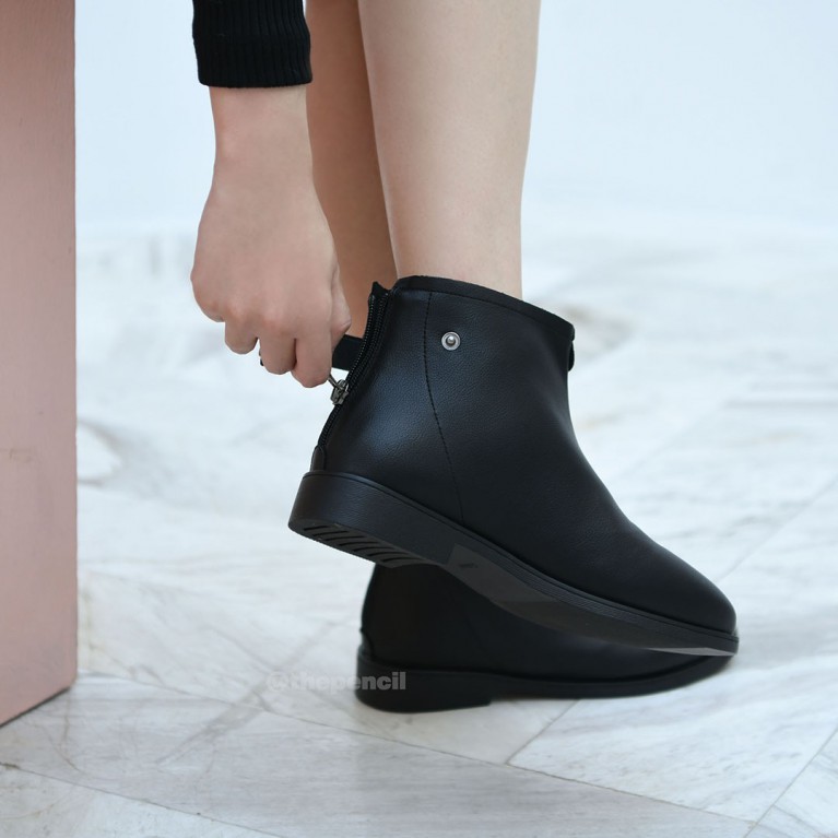 Gentle Angle Boots