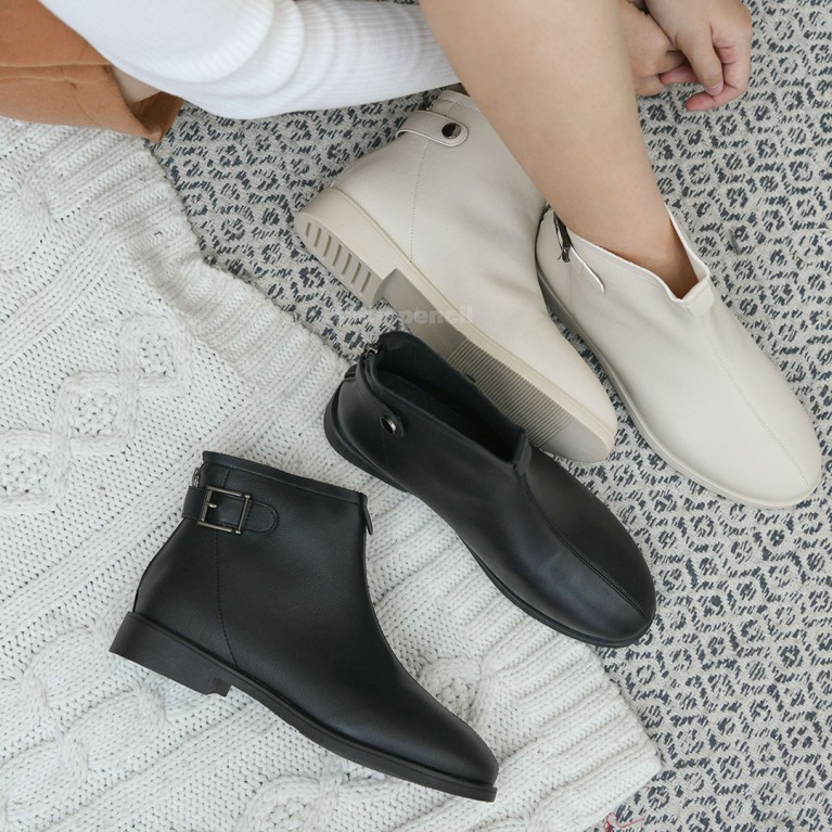Gentle Angle Boots