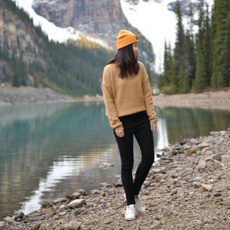 Light weight sweater (มี 5 สีให้เลือก)