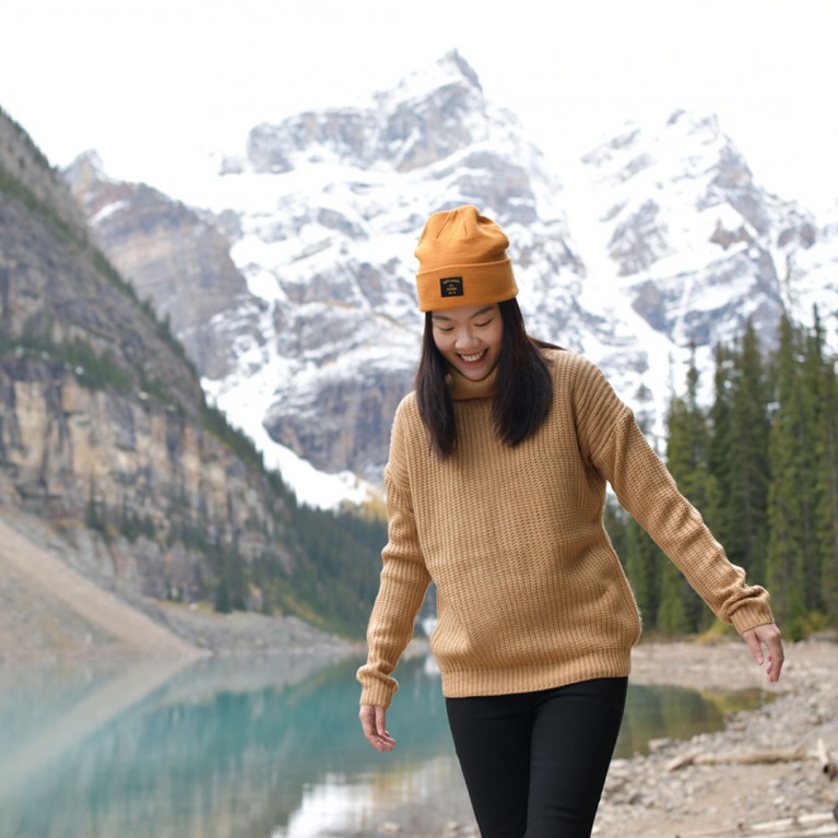 Light weight sweater (มี 5 สีให้เลือก)